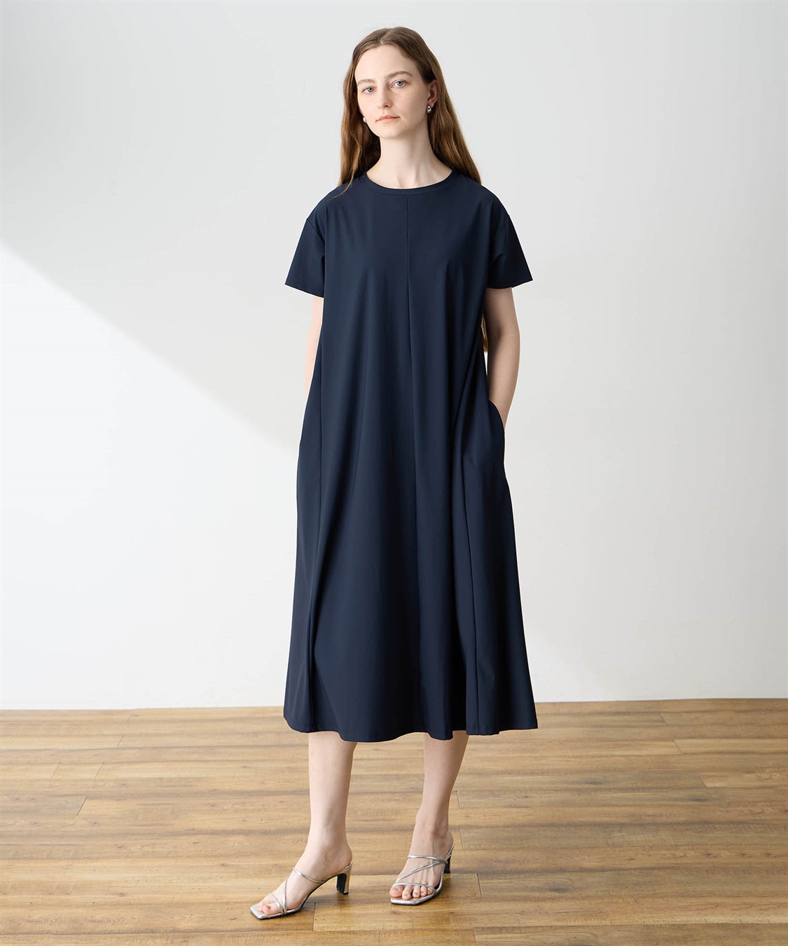LE SOUK HOLIDAY トリコットクルーネックカットワンピース【接触冷感・UVカット】_main