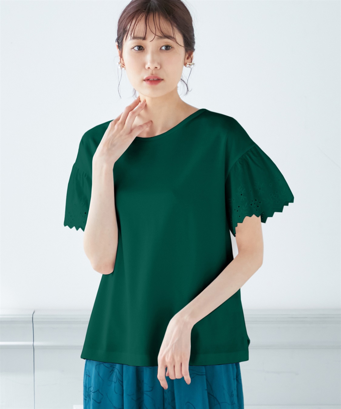 A/C DESIGN BY ALPHA CUBIC 刺しゅうスリーブプルオーバー_variation_3