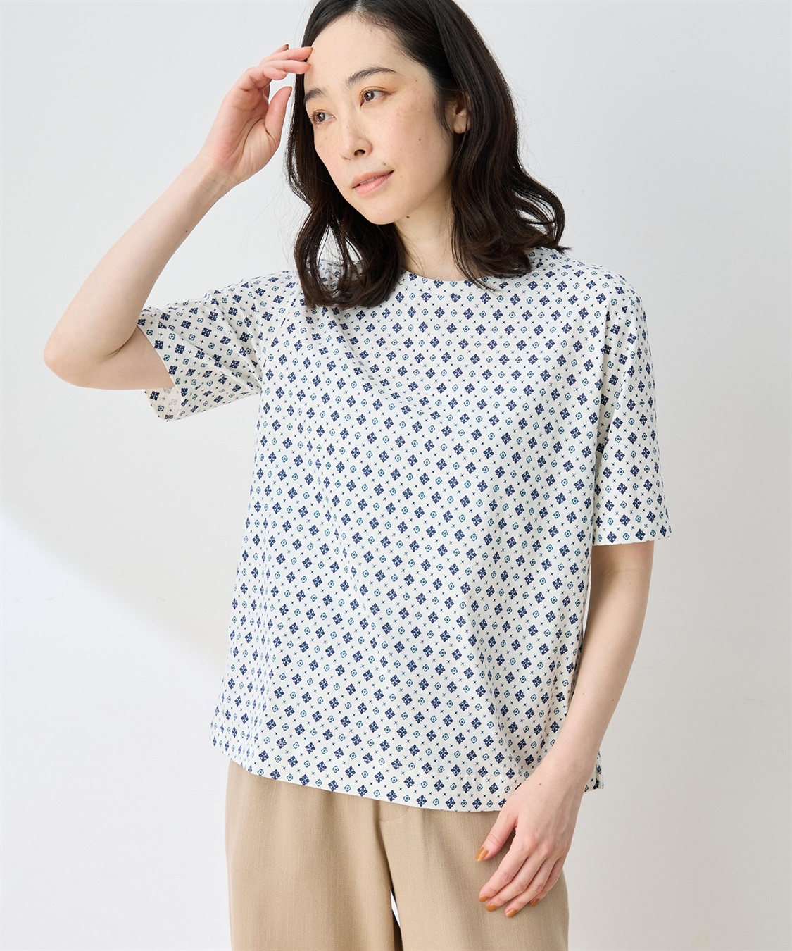 DECOY 【ひやさらコットン】総柄プリントTシャツ【綿100％・接触冷感・UVカット】_variation_3