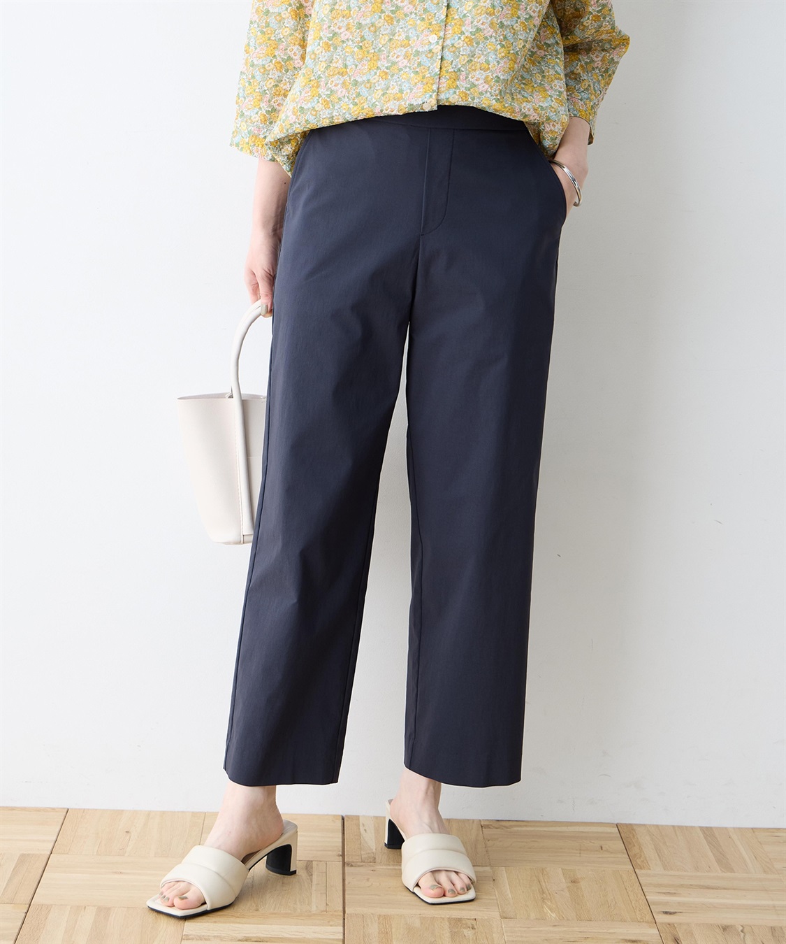 DECOY ストレッチストレートパンツ【接触冷感・ウォッシャブル・後ろウエストゴム】_variation_3