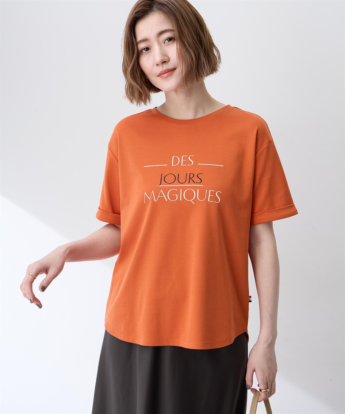 Petit Honfleur ロゴプリントTシャツ【接触冷感・UVカット・オーガニックコットンブレンド】_variation_1