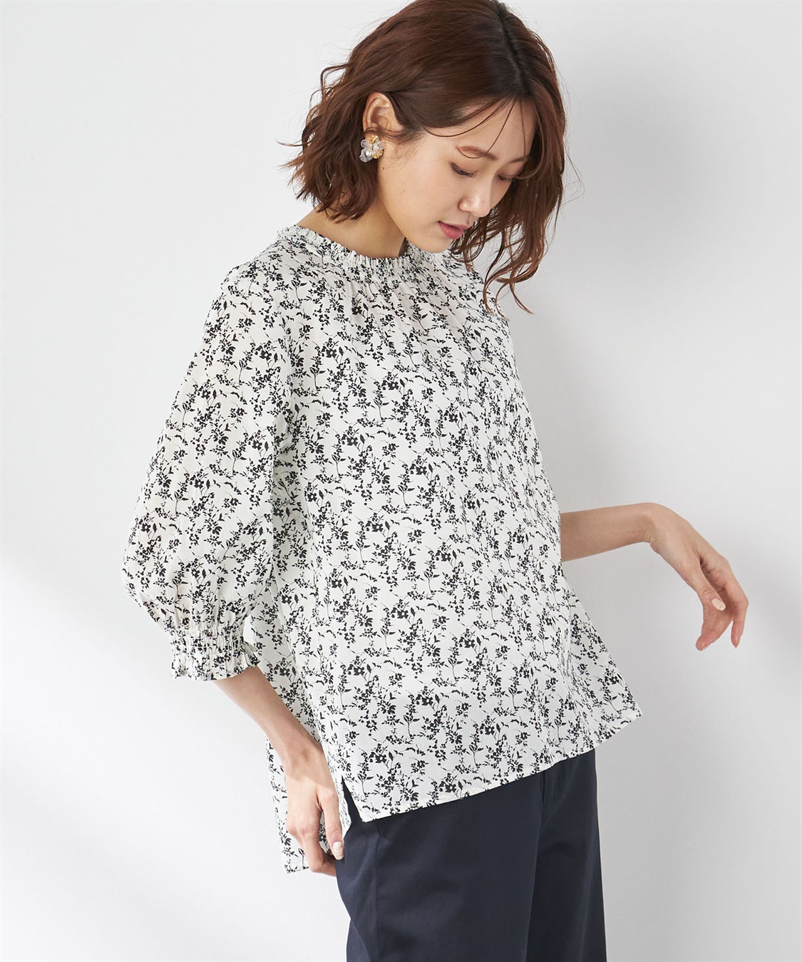 Petit Honfleur 小花柄プリントブラウス_variation_1