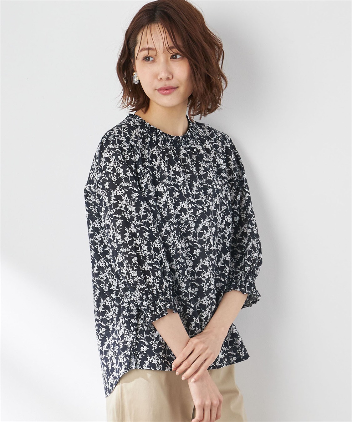 Petit Honfleur 小花柄プリントブラウス_variation_4