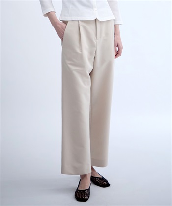 49AV JUNKO SHIMADA 【TIME SALE】タック入りストレートパンツ