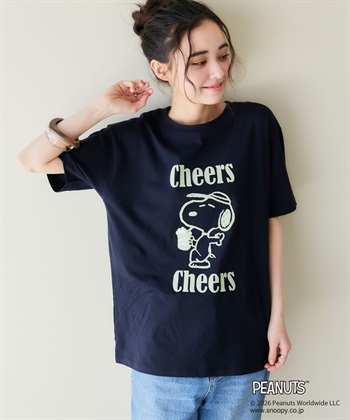 【PEANUTS/ピーナッツ】SNOOPY/スヌーピー『Cheers』プリント半袖Tシャツ(ネイビー-M)