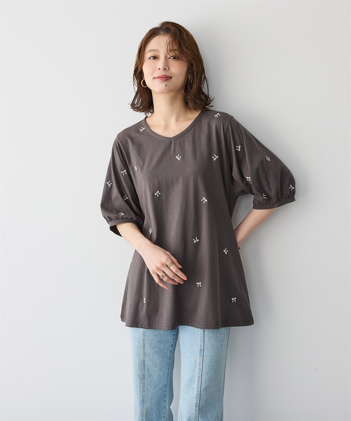anyfee 【anyfee/プラスサイズ】リボン刺繍Tシャツ_main