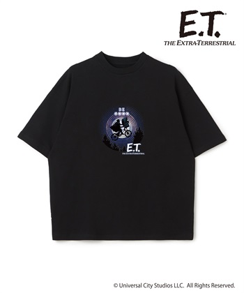 【E.T./イーティー】ムービーグラフィックプリント半袖Tシャツ / Movie Scene Graphic T-Shirt《UNISEX》(ブラック-M)