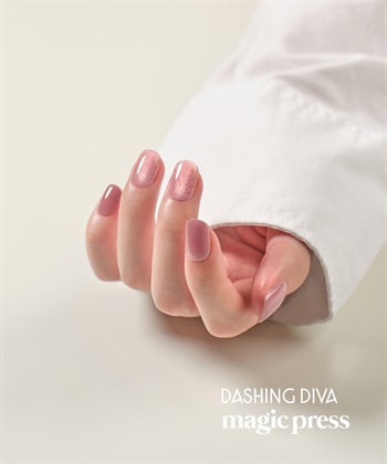DASHING DIVA
