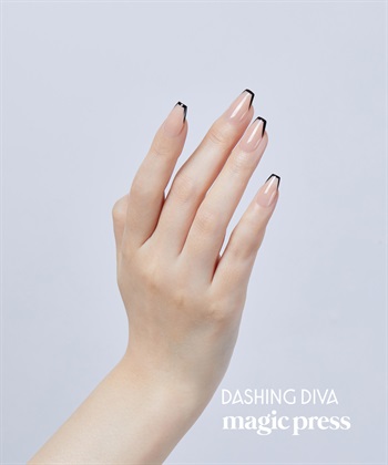 DASHING DIVA