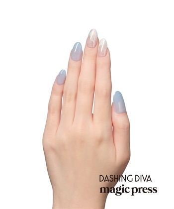 DASHING DIVA
