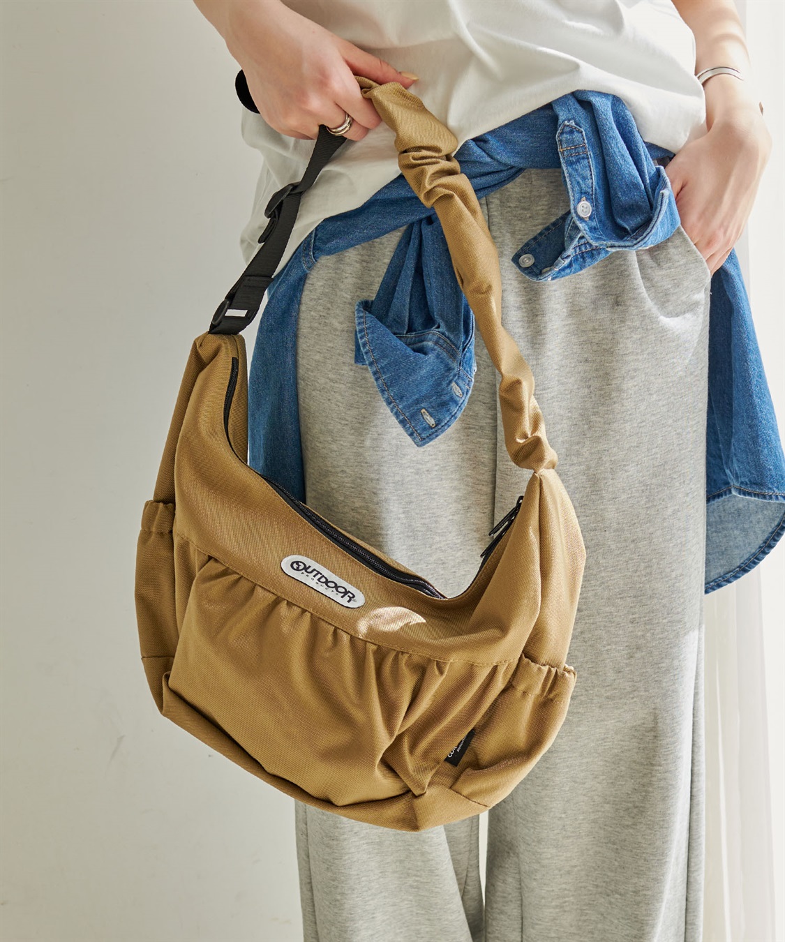 CROSS FUNCTION OUTDOOR ワイドエッグショルダーバッグ_variation_1