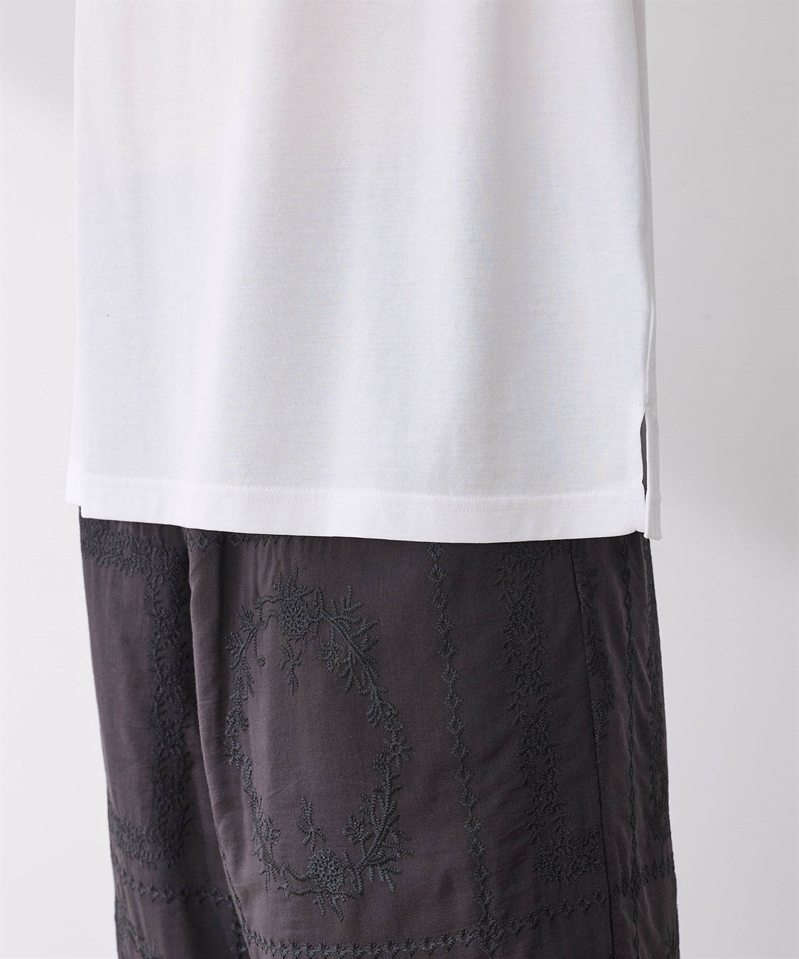 LE SOUK HOLIDAY 【接触冷感】ギャザーネックフレンチスリーブTシャツ_sub_20