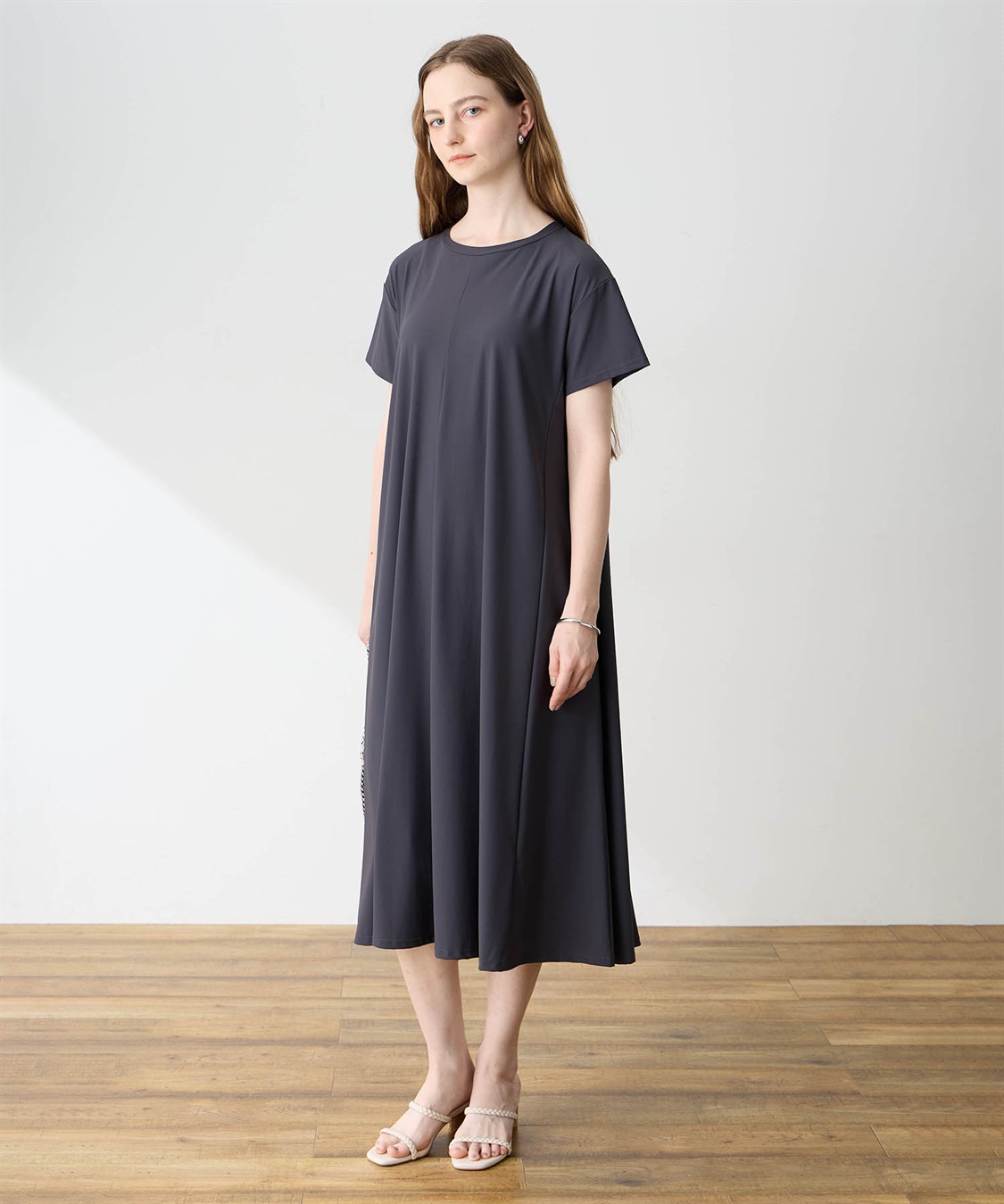 LE SOUK HOLIDAY トリコットクルーネックカットワンピース【接触冷感・UVカット】_sub_2