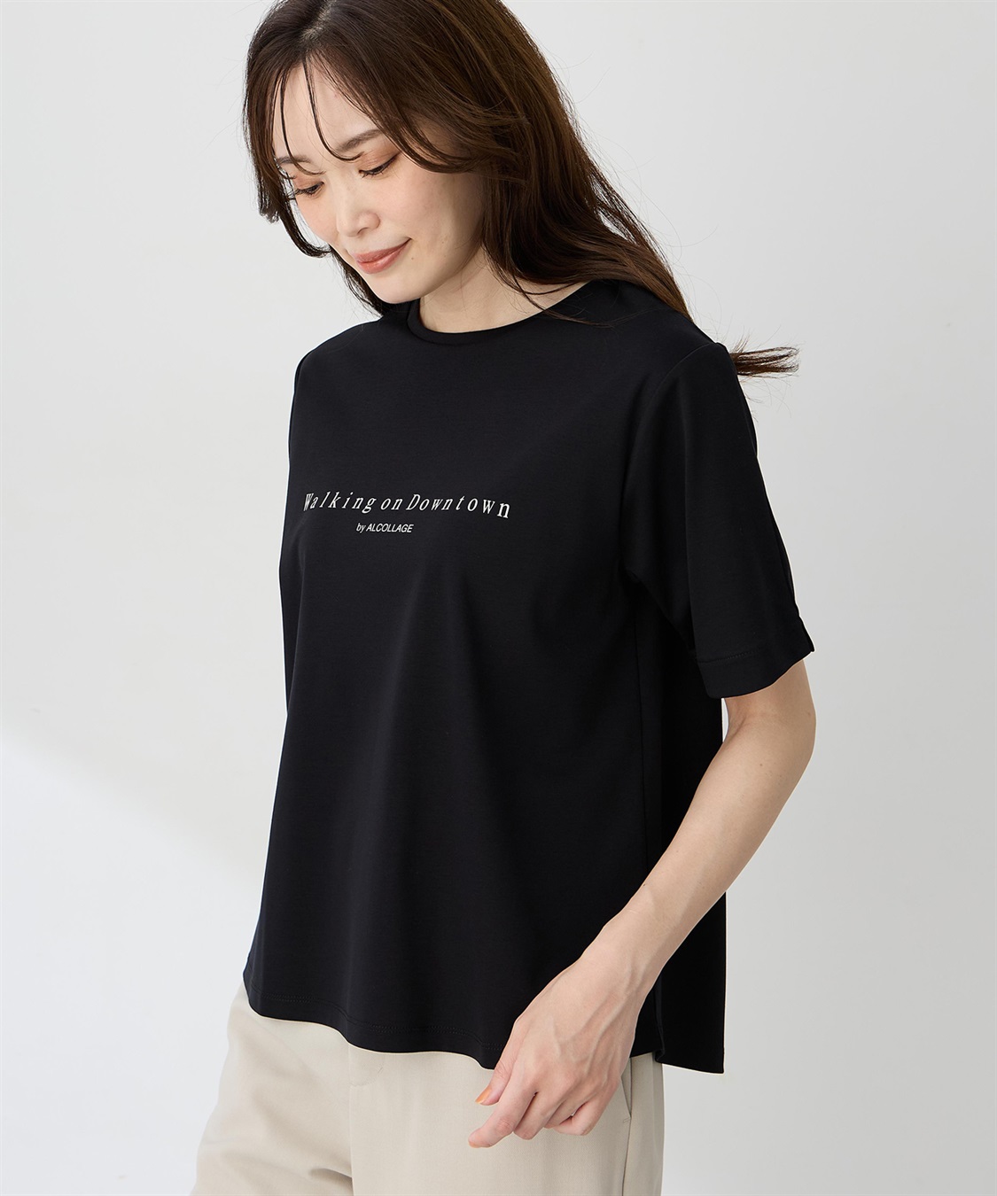 A/C DESIGN BY ALPHA CUBIC 【ALCOLLAGEプリント】ラウンドヘムプリントＴシャツ【すごツヤ・UVカット・接触冷感】_sub_4
