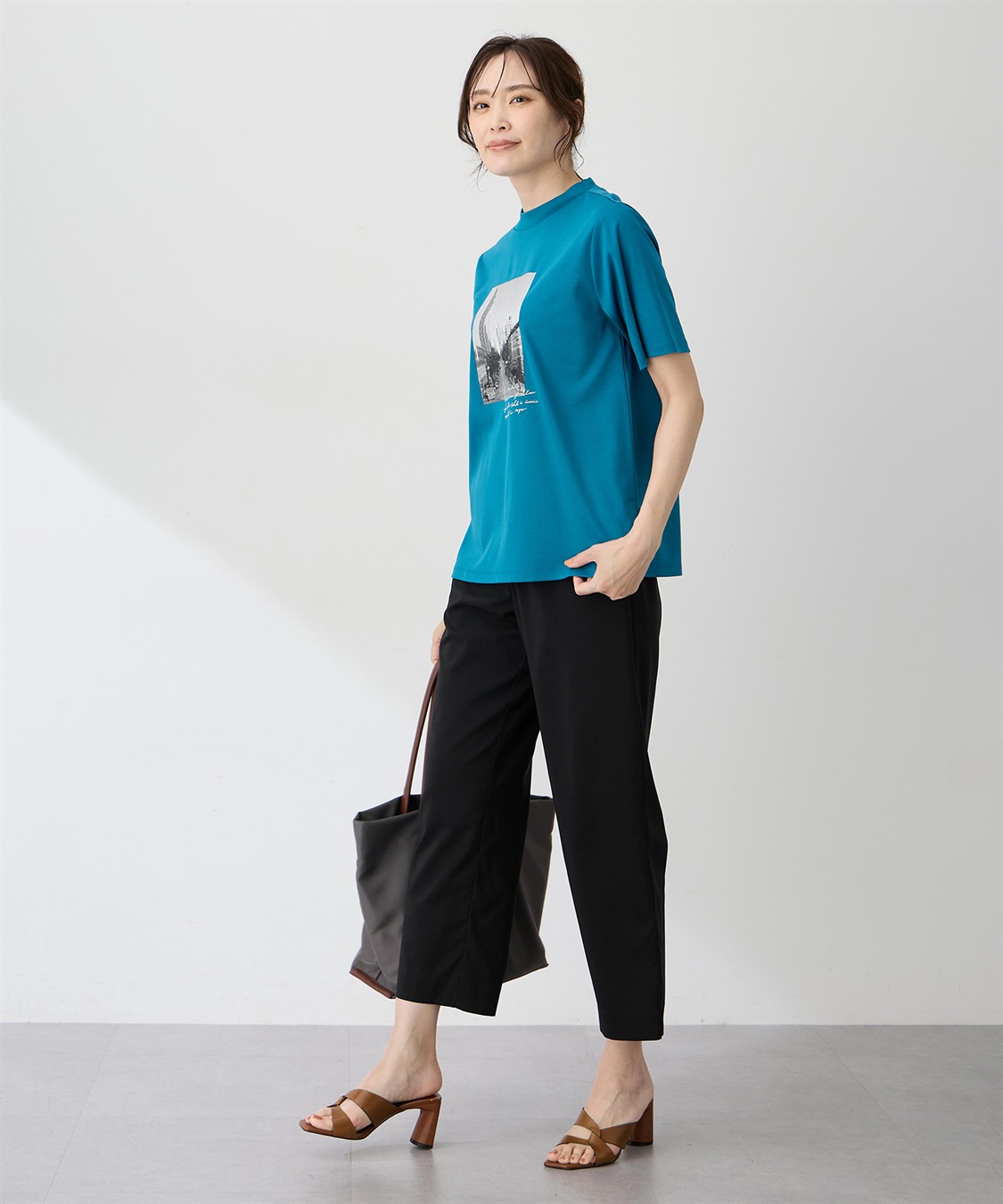 A/C DESIGN BY ALPHA CUBIC 【ALCOLLAGEプリント】フォトプリントモックネックＴシャツ【すごツヤ・UVカット・接触冷感】_sub_11