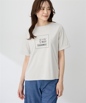 A/C DESIGN BY ALPHA CUBIC 【ALCOLLAGEプリント】プリントボートネックＴシャツ【すごツヤ・UVカット・接触冷感】_subthumb_1