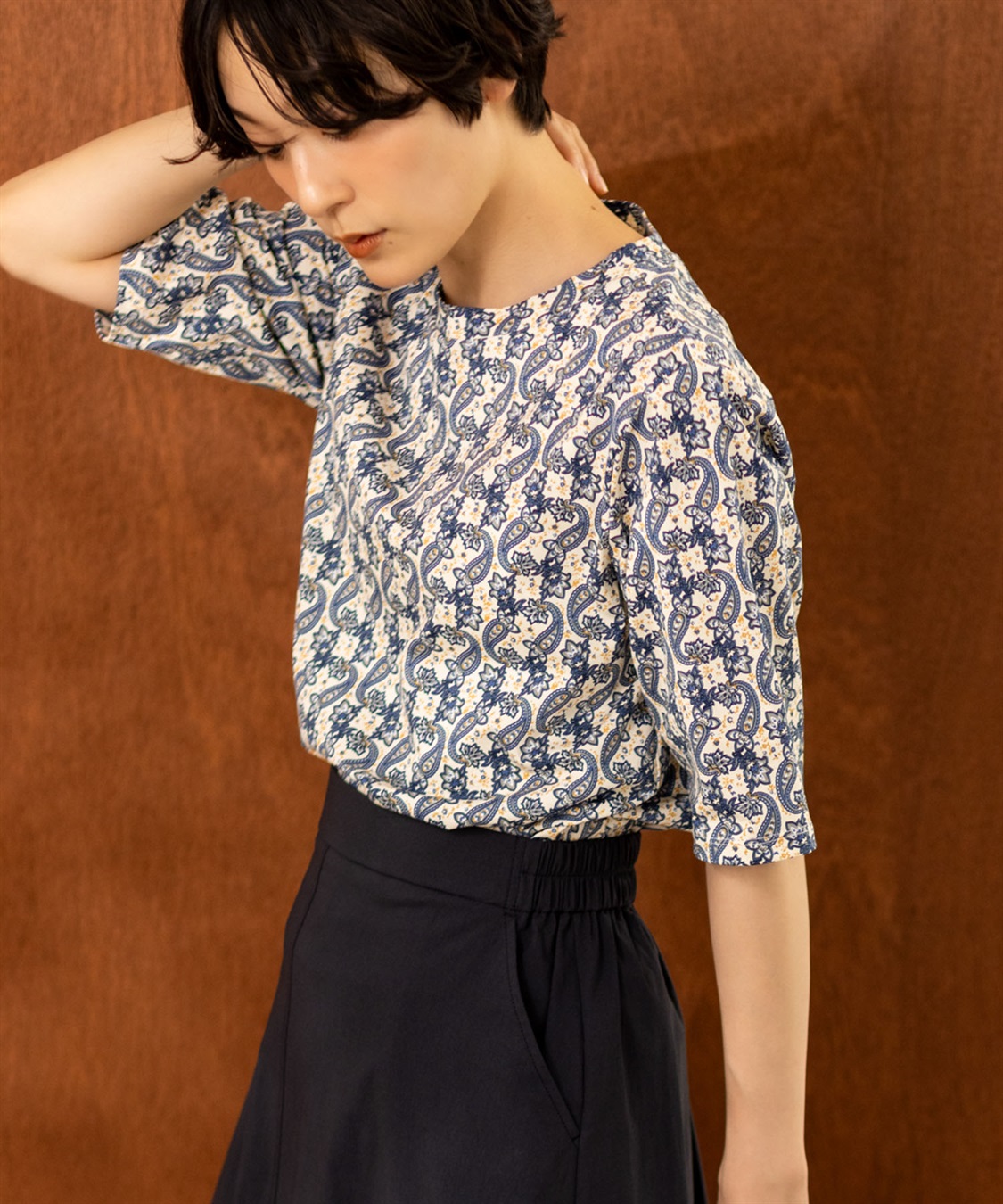 DECOY 【ひやさらコットン】バックタックペイズリープリント5分袖Tシャツ【綿100％・接触冷感・UVカット】_sub_1