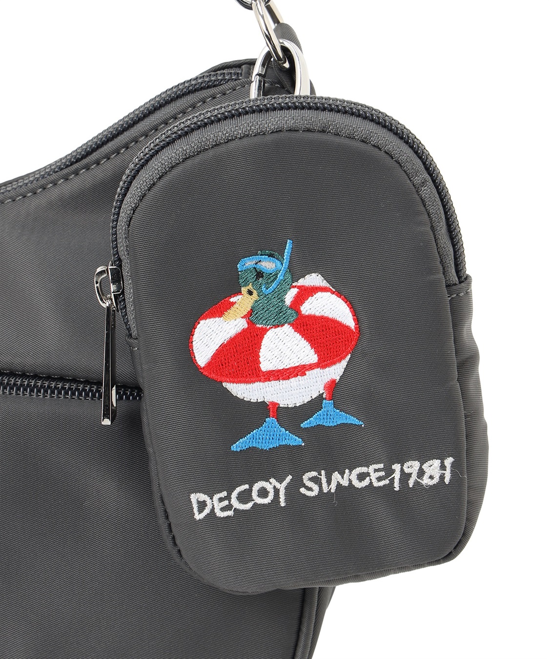 DECOY 【トムさんコラボ】コイくんワンポイント刺しゅうポーチ付きショルダーバッグ_sub_22
