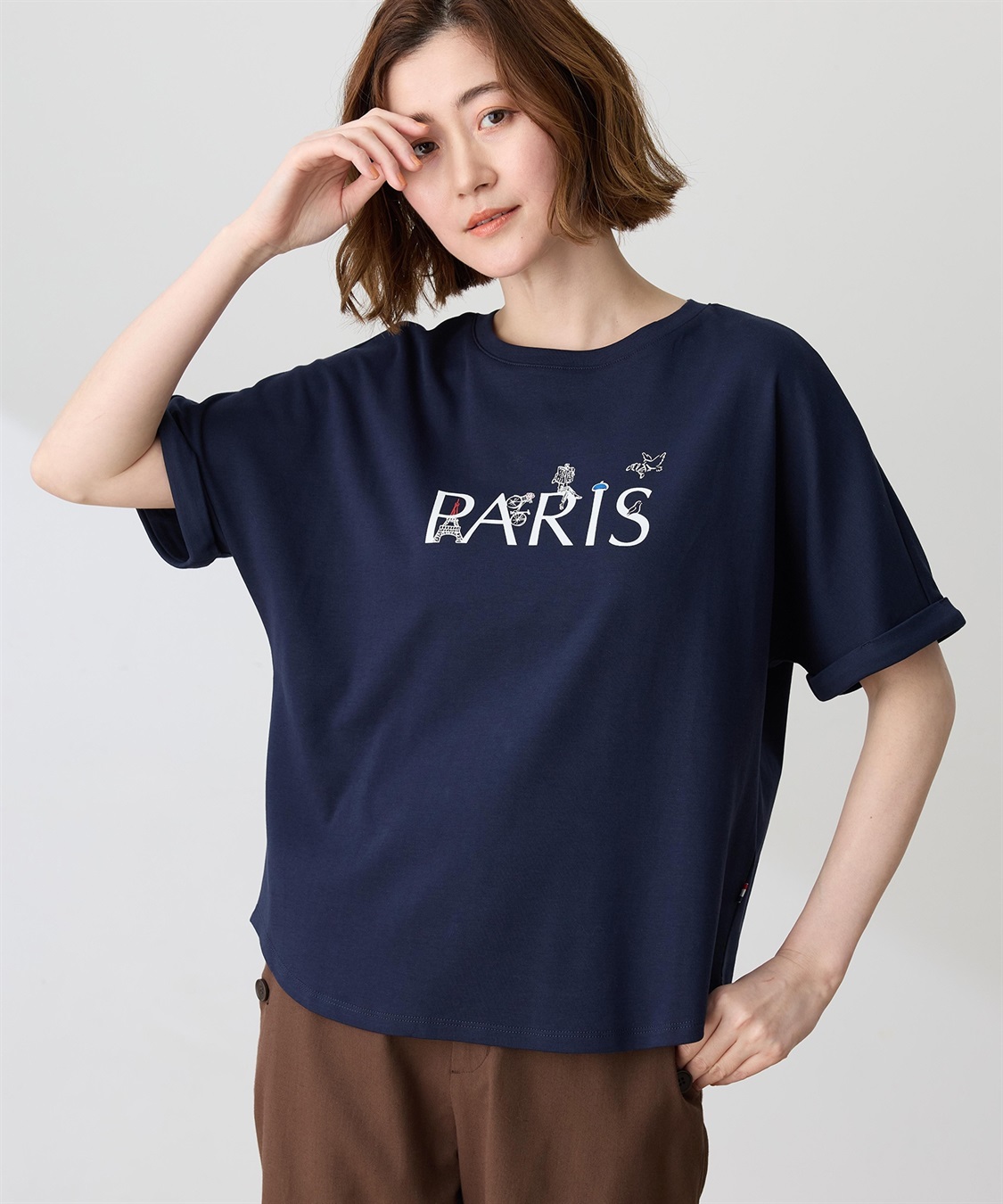 Petit Honfleur 【イラストレーターコラボ】PARISロゴプリントTシャツ【接触冷感・UVカット・オーガニックコットンブレンド】_sub_5
