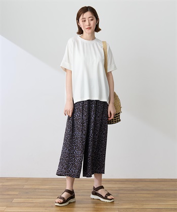 Petit Honfleur バックタックワイドTシャツ【接触冷感・UVカット・透けにくい】_subthumb_3