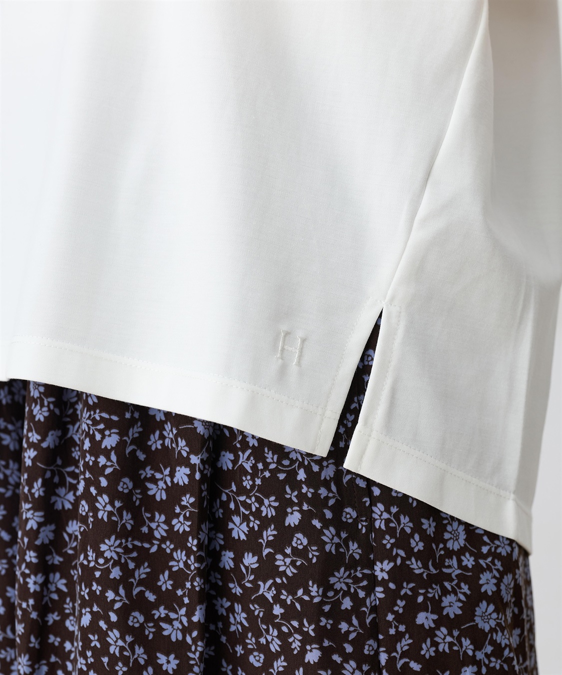 Petit Honfleur バックタックワイドTシャツ【接触冷感・UVカット・透けにくい】_sub_8