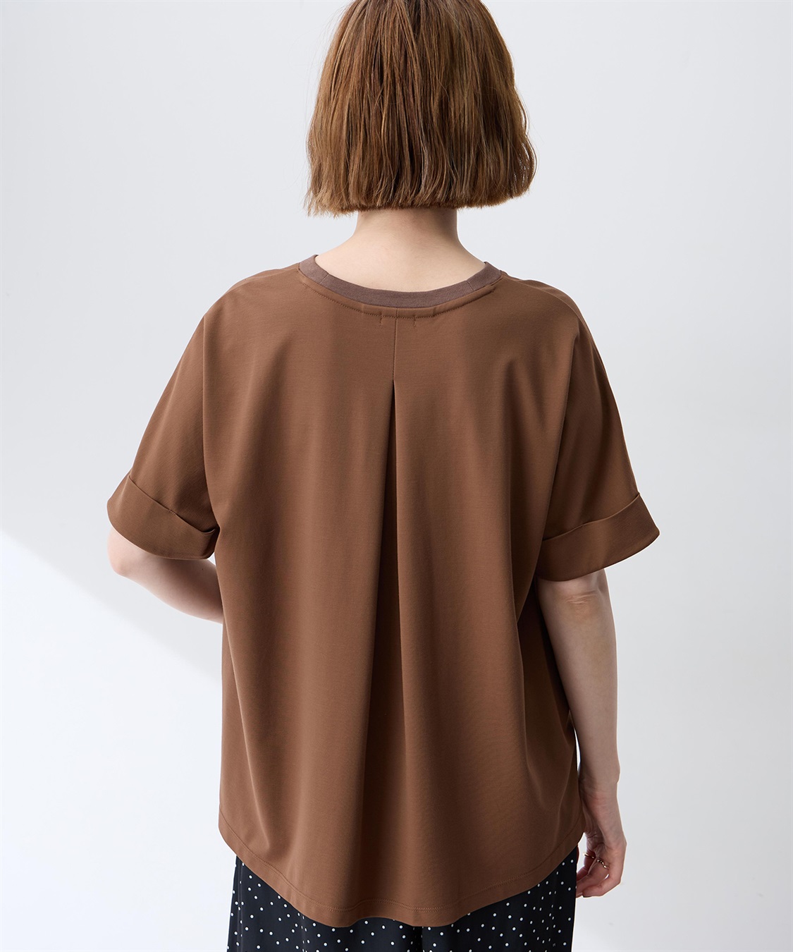 Petit Honfleur バックタックワイドTシャツ【接触冷感・UVカット・透けにくい】_sub_12