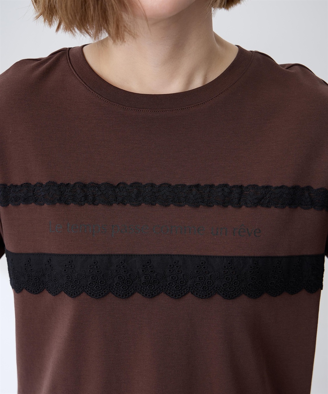 Petit Honfleur レースロゴプリントTシャツ【接触冷感・UVカット・オーガニックコットンブレンド】_sub_18