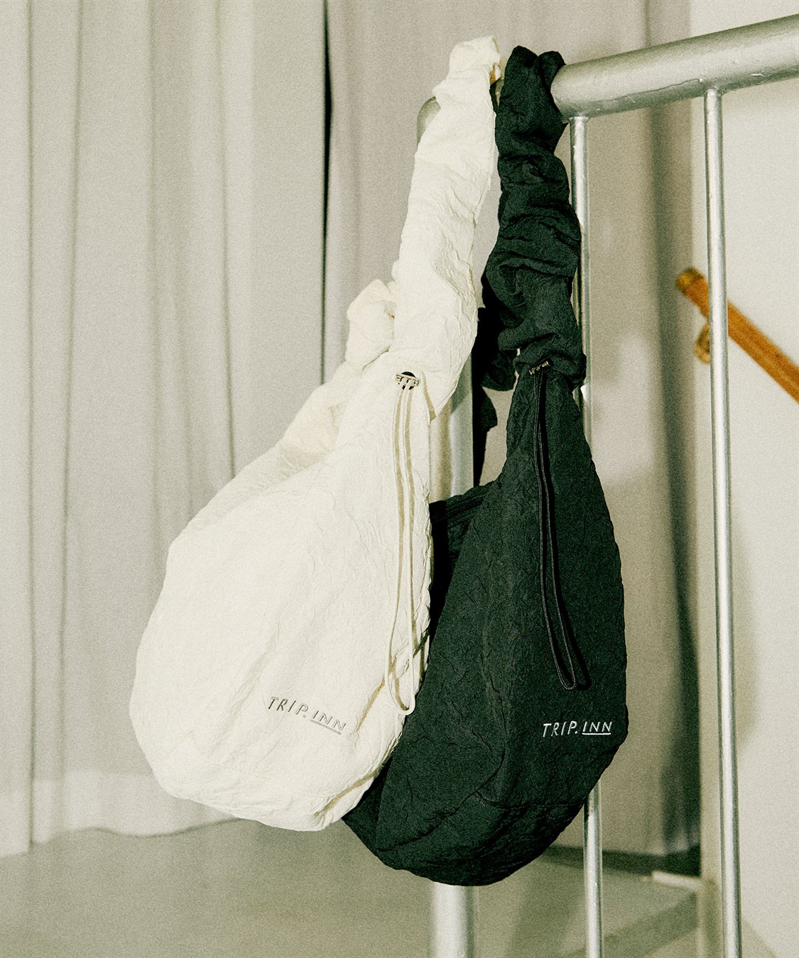 Life Style by cross marche 【TRIP.INN】 ギャザーペーパーライクショルダーバッグ_sub_2