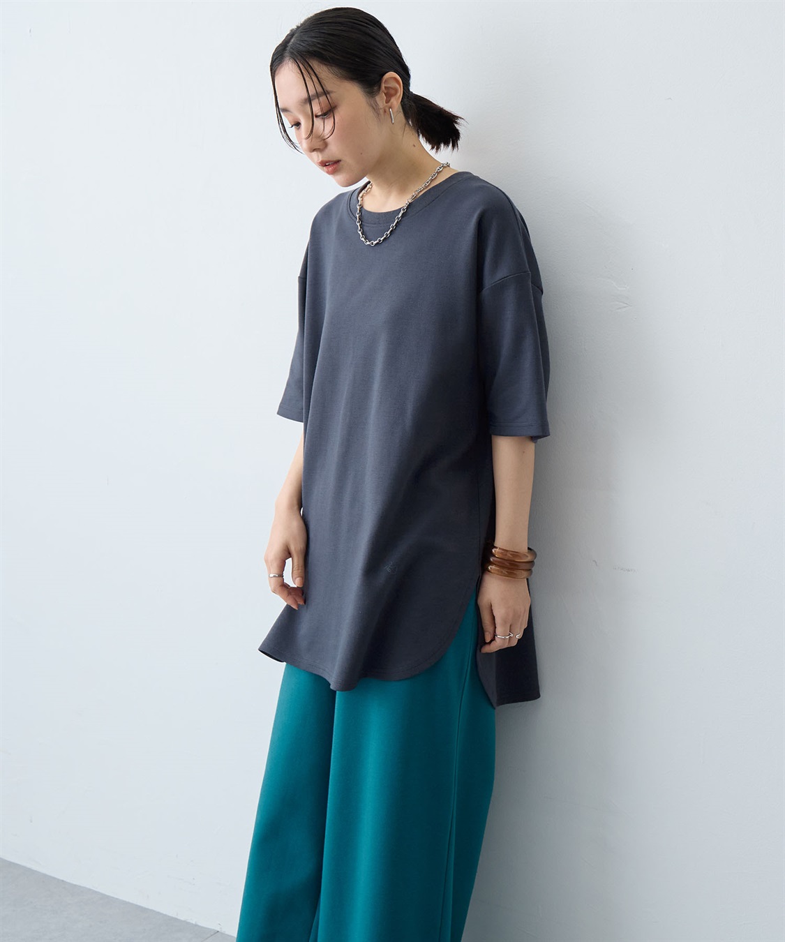 anyfee 【anyfee/大きいサイズ】着てサラなめらかポンチ素材裾ラウンドTシャツ《接触冷感・吸水速乾・UV対策》_sub_15