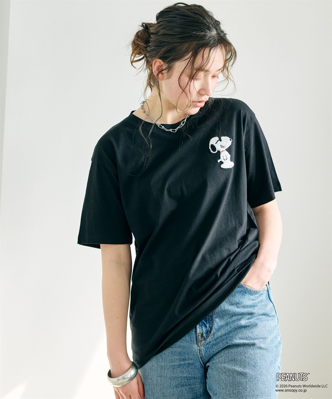 chara station 【PEANUTS/ピーナッツ】SNOOPY/スヌーピーワンポイントサガラ刺繍半袖Tシャツ_sub_12