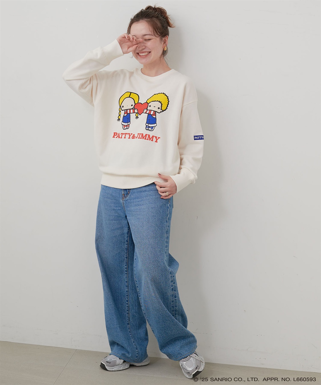 chara station 【sanrio characters】パティ＆ジミープリント裏毛ドロップショルダーレトロプリントスウェットプルオーバー《サンリオキャラクターズ》_sub_9