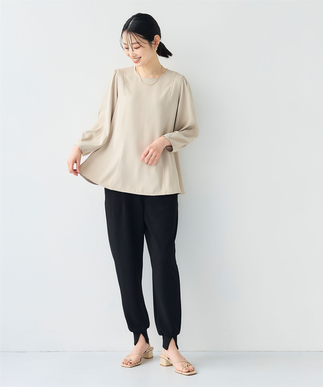 CROSS FUNCTION 《シワになりにくい》サマ美え バックサテンツイルパフブラウス_sub_20