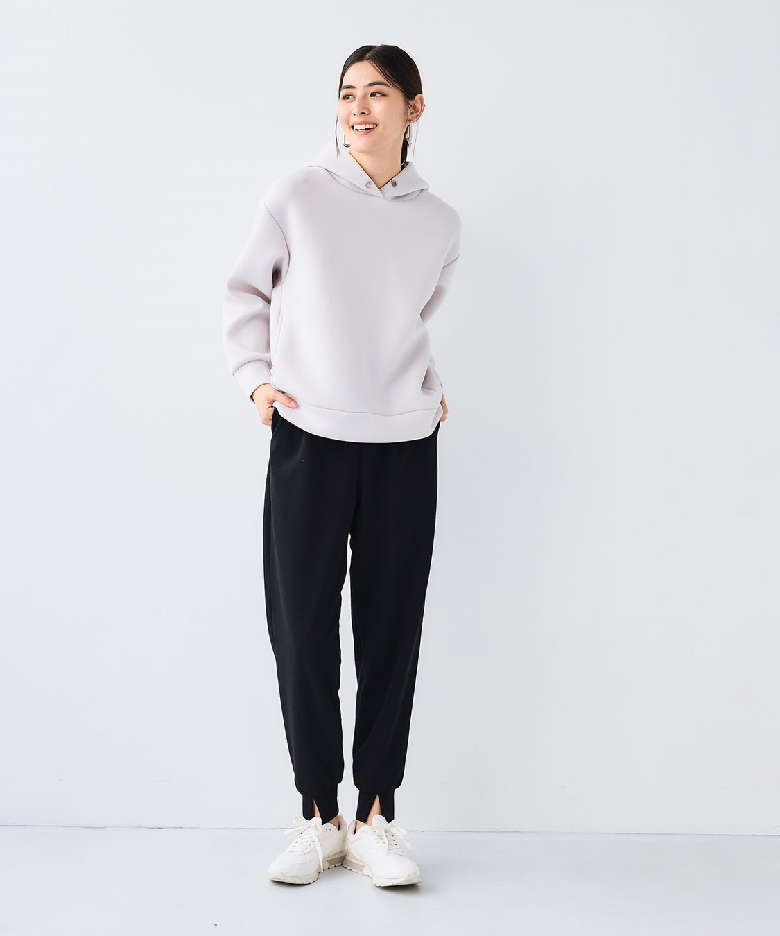CROSS FUNCTION 《シワになりにくい》【セットアップ】サマ美え カットジョーゼット前スリットジョガーパンツ_sub_21