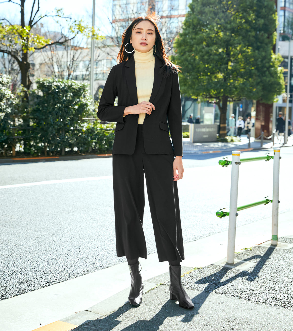 アルファブリックワイドパンツ・ブラック