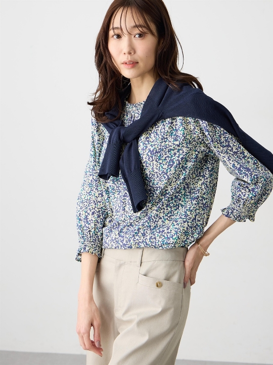 【Liberty】リバティプリント衿フリルブラウスの着用イメージ