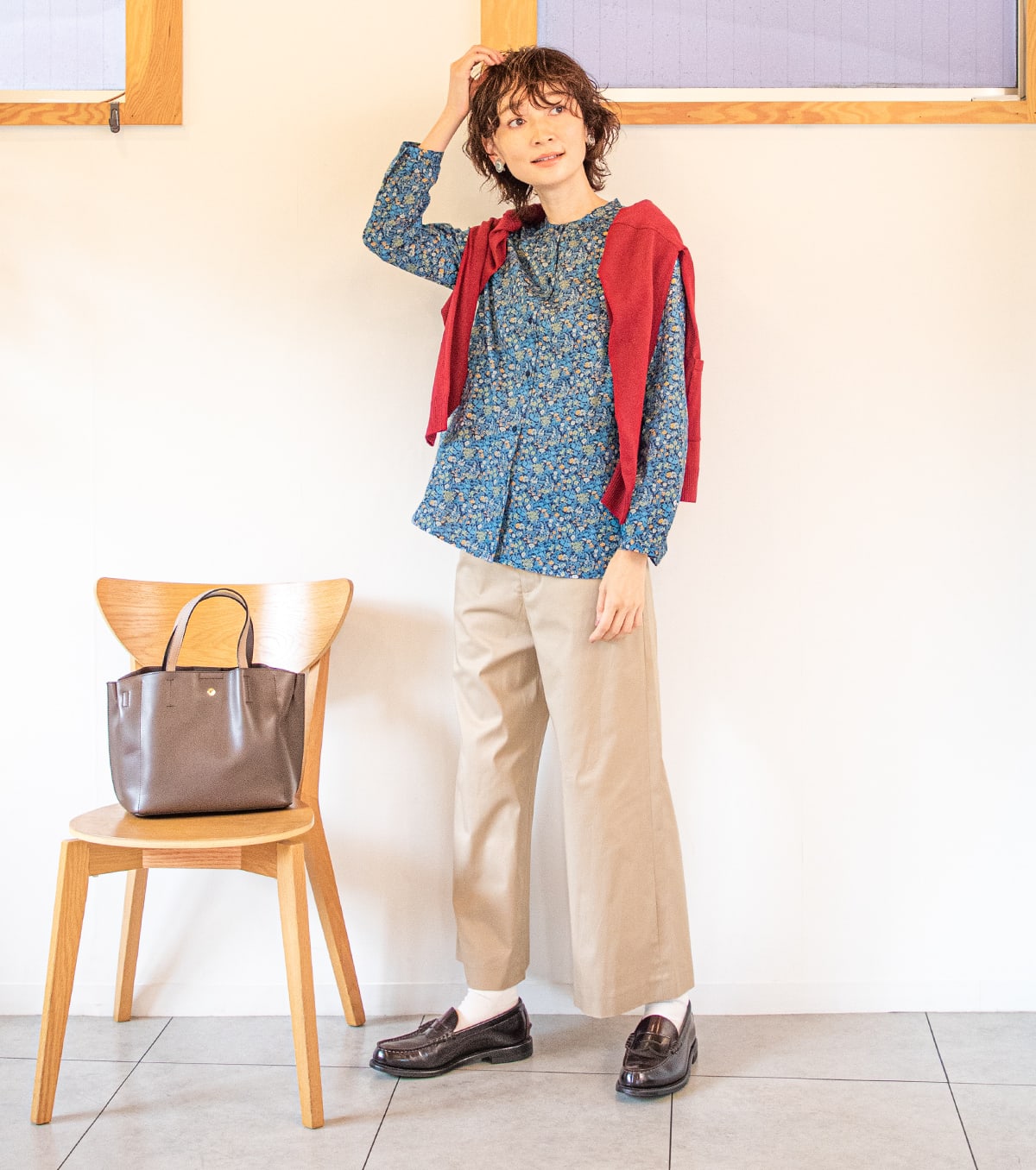 伝統の美しい花柄をリラックスしたデイリー使いに
