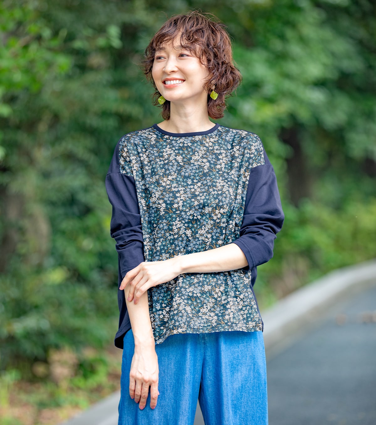 伝統の美しい花柄をリラックスしたデイリー使いに