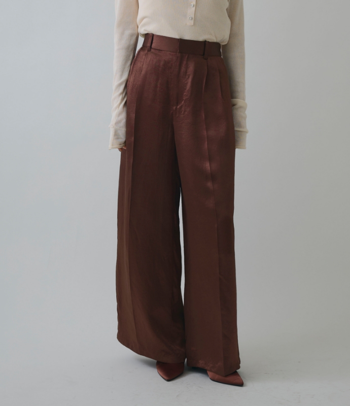 Satin Wide-Leg Slacks MODEL1