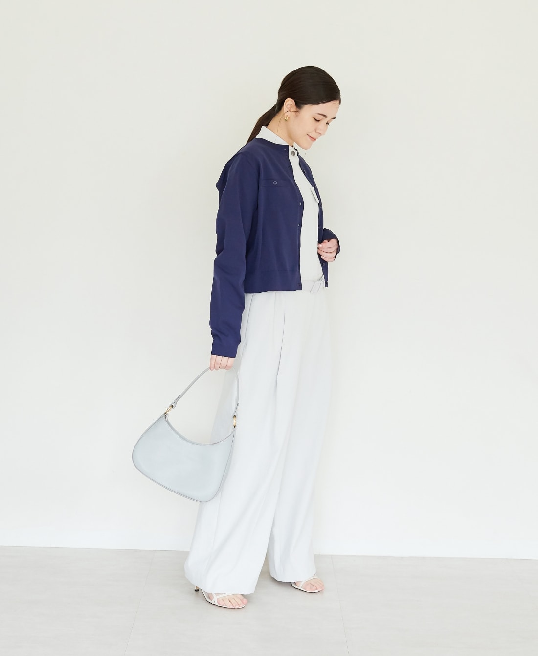 【リネンオックス】オールインワンを着用しているモデル画像09