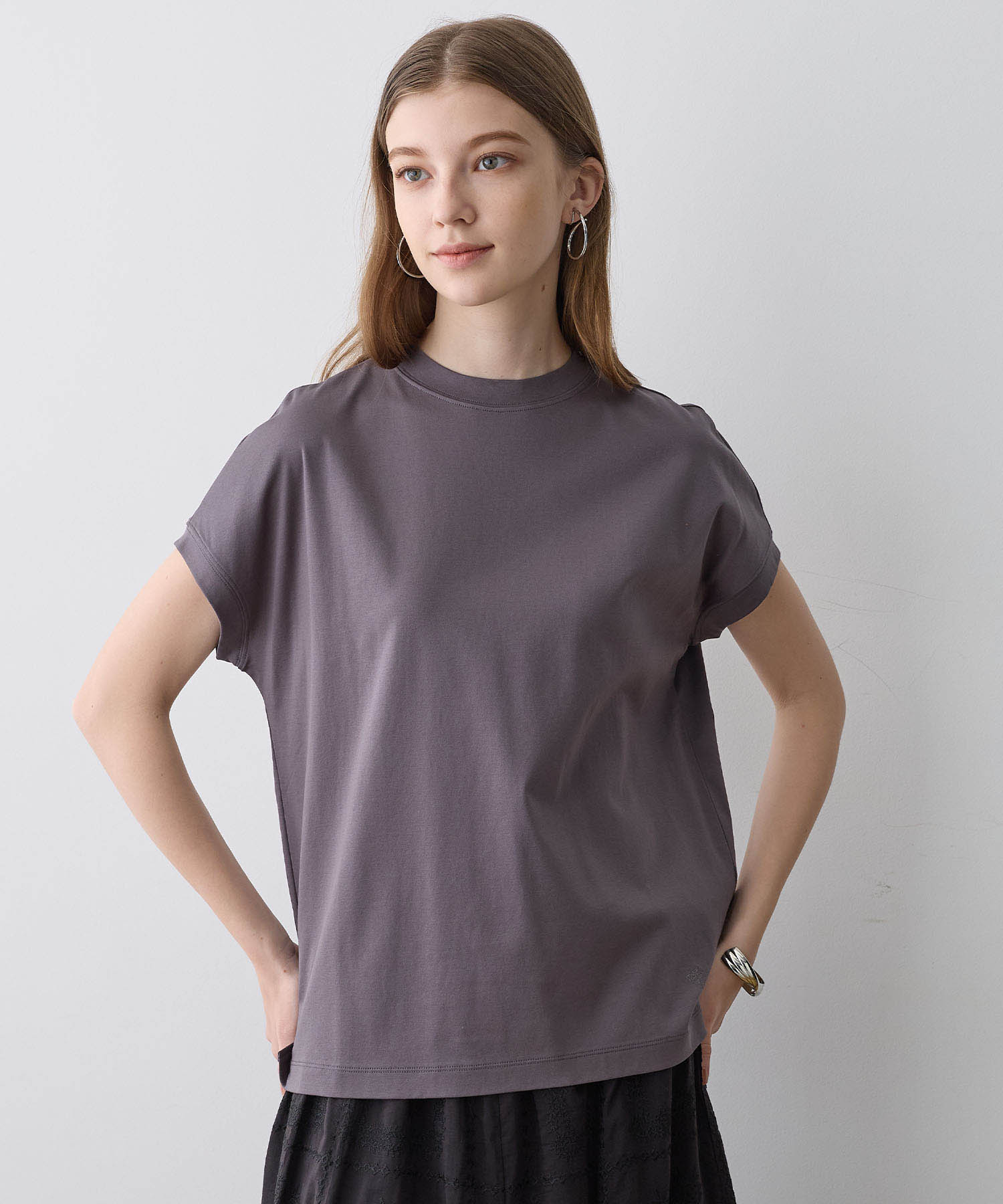 CHARCOAL GREY